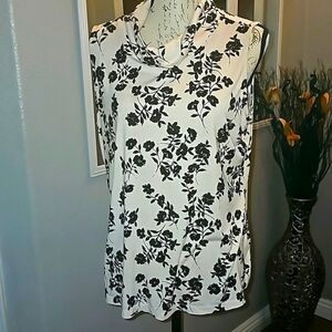 Liz Claiborne Peach Black Floral Sleeveless Mock Neck Top XL‎